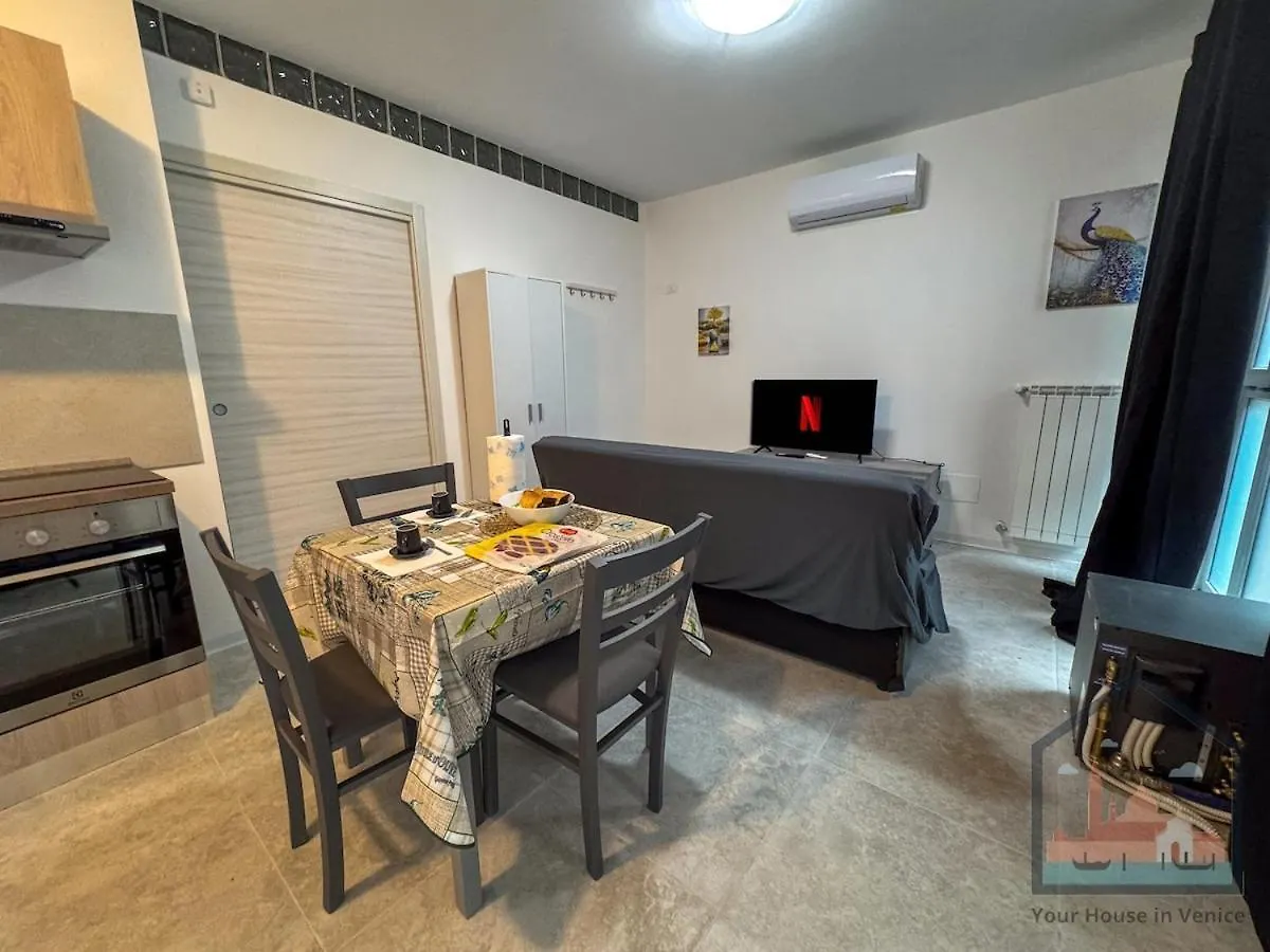 Casa Amicis - 5Min Stazione Di Mestre Venezia Venice