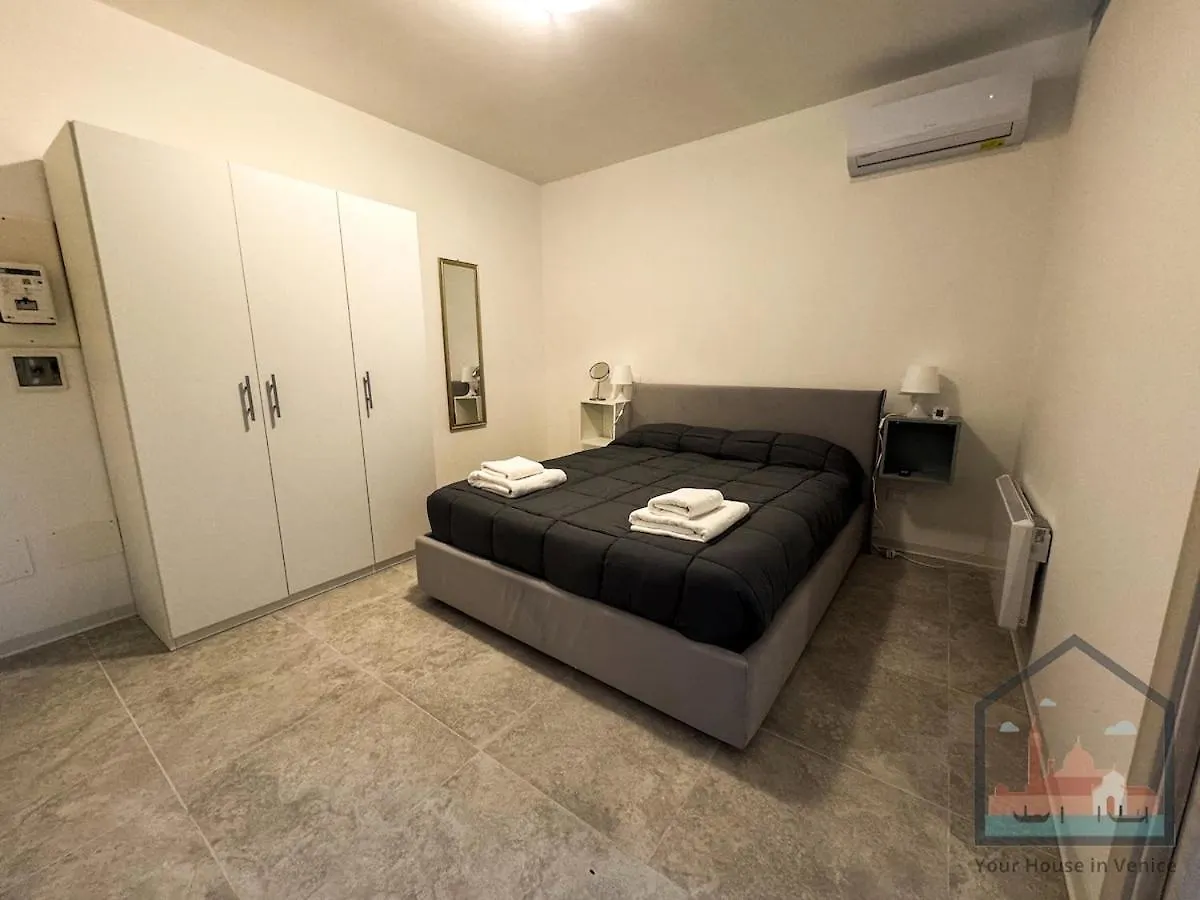 Casa Amicis - 5Min Stazione Di Mestre Venezia Italy